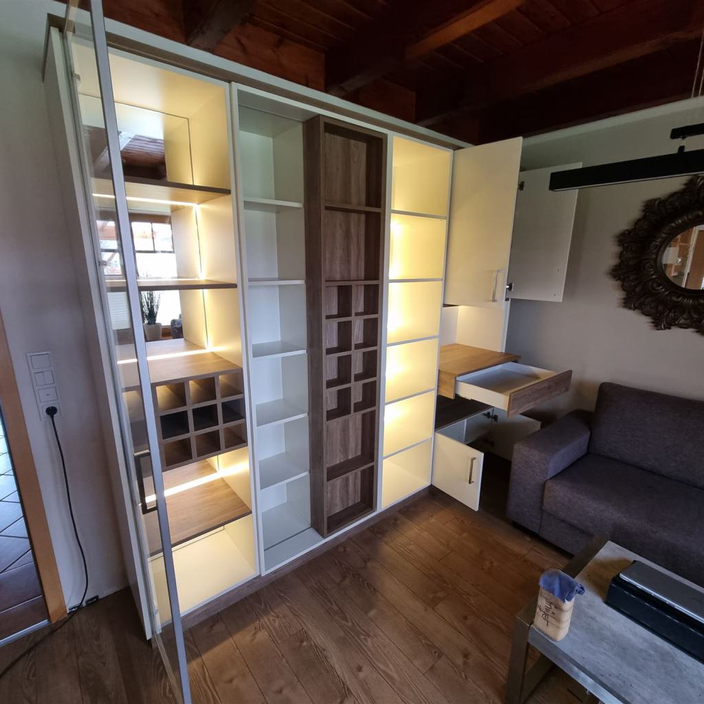 Wohnzimmerschrank_Augustfehn